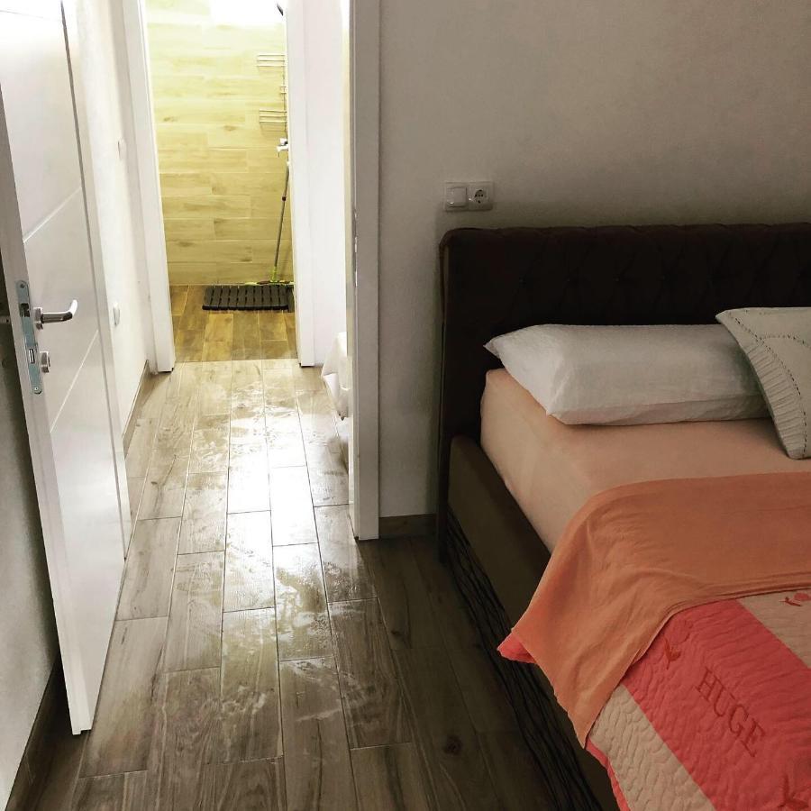 Apartment Elena Donji Okrug  Eksteriør billede